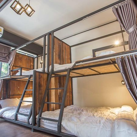 Sleep With You - Hatch Co-Living And Co-Working Space Chiang Mai Exterior photo