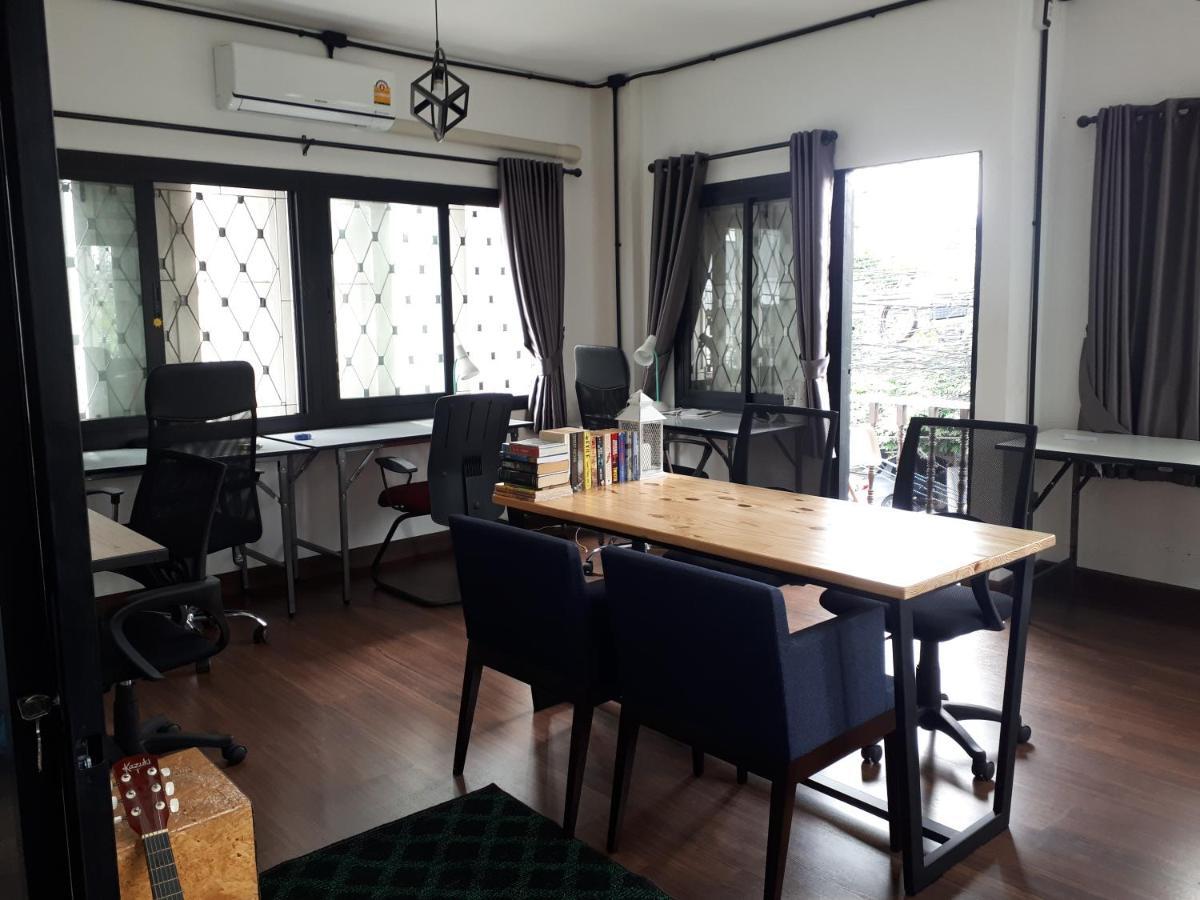 Sleep With You - Hatch Co-Living And Co-Working Space Chiang Mai Exterior photo